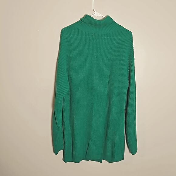 Green Oversized Turtleneck Slit Sweater Sz Medium - Picture 6 of 7